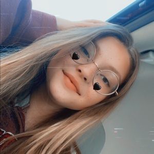 Meet your Posher, Tabitha